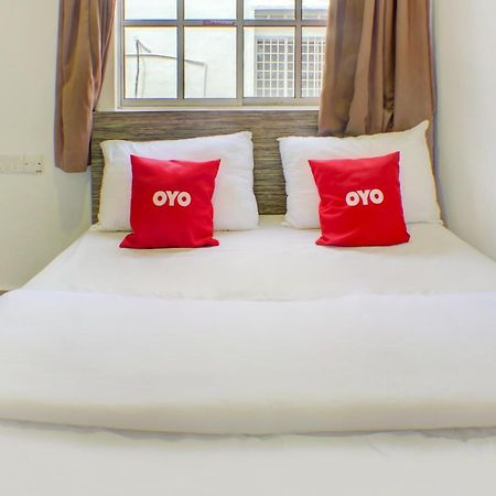 Oyo 90028 Ragula Hotel Johor Bahru Buitenkant foto